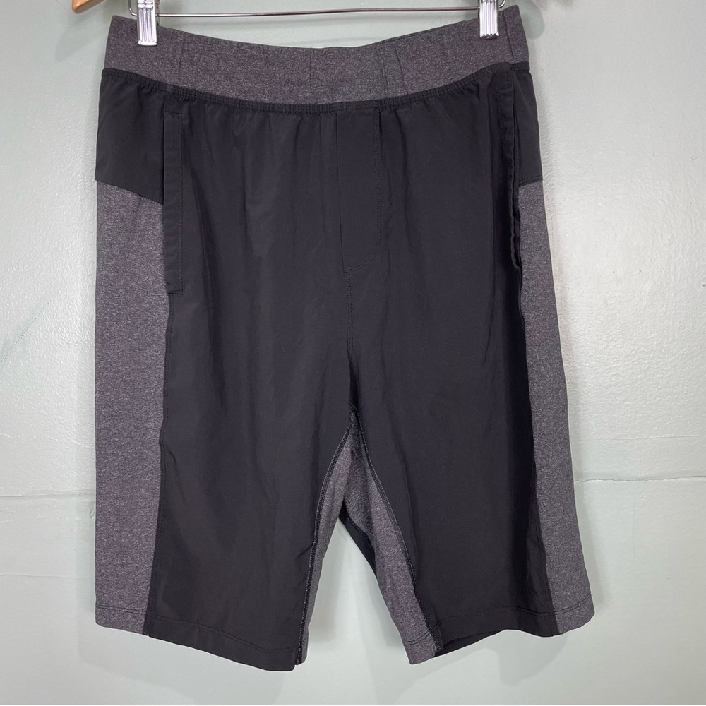Lululemon Men’s Athletic Shorts Size Large Large Gray Black